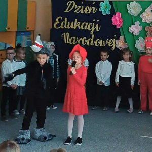 Wystepują Wilk i Czerwony Kapturek