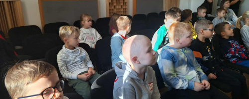 Wizyta Jagódek i Pszczółek w Szkole Muzycznej