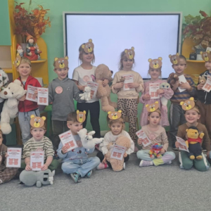 Zdjęcie grupowe z misiami