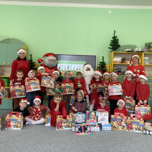 Zdjęcie grupowe z Mikołajem