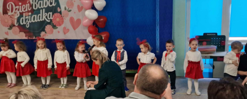 DZIEŃ BABCI I DZIADKA W GRUPIE BIEDRONECZKI