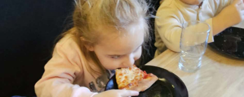 BIEDRONECZKI W PIZZERII