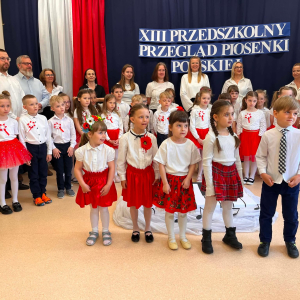 Dzieci śpiewają